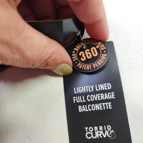 Torrid Curve Skull Roses Full Coverage Lightly Lined Balconette Bra Size 40H - Picture 5 of 6